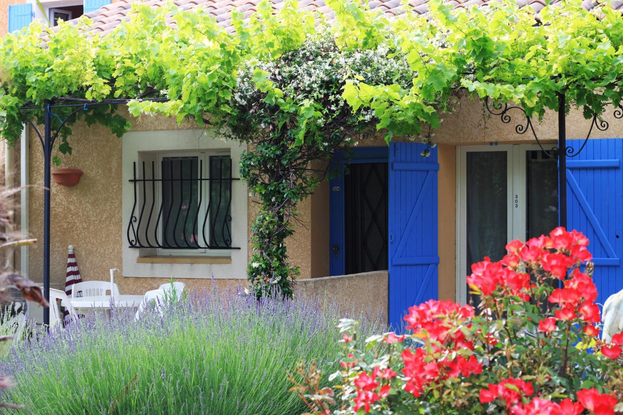 Appart'Hotel Festival Sud Aqua - Avignon Tgv Exterior foto