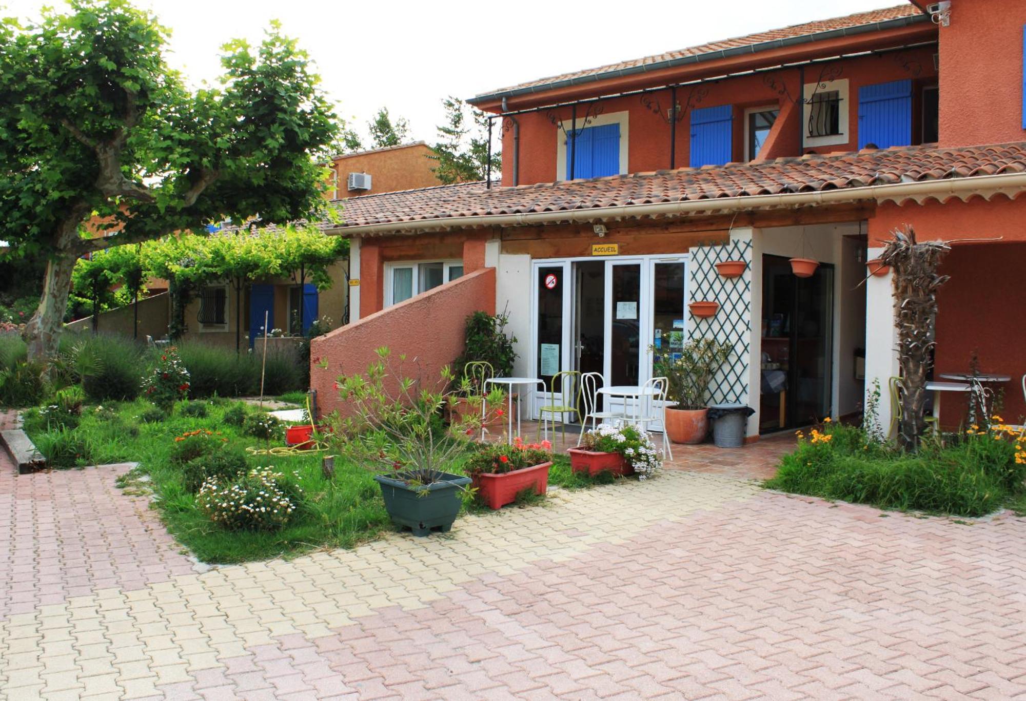 Appart'Hotel Festival Sud Aqua - Avignon Tgv Exterior foto